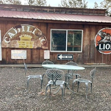 Eclectic Farm Stay Near Redmond Εξωτερικό φωτογραφία