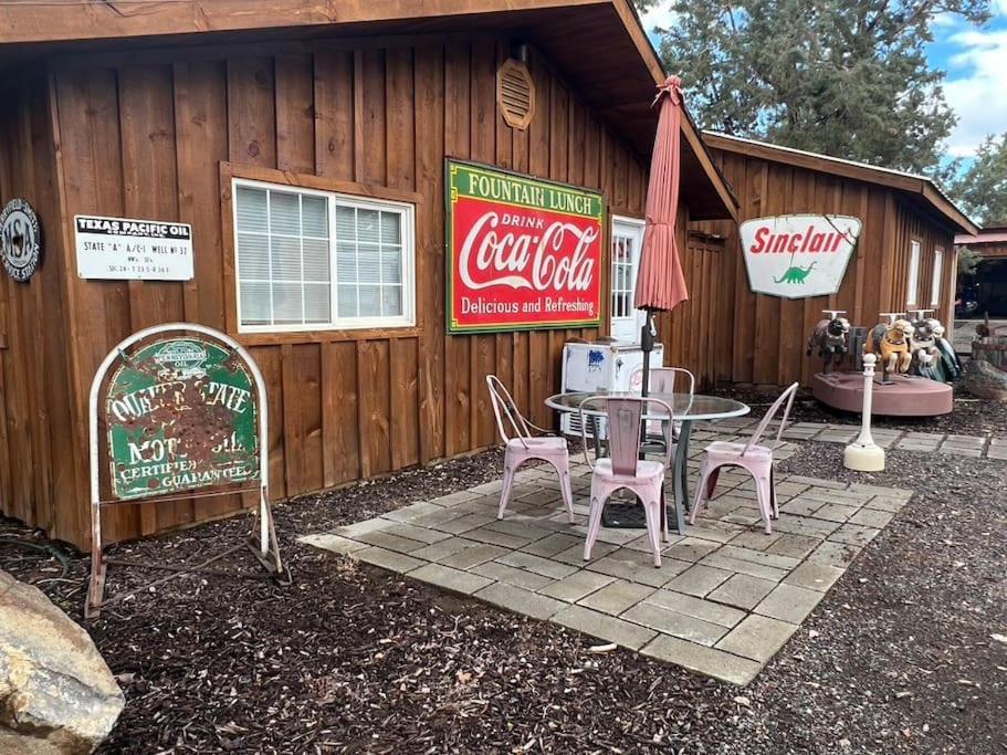 Eclectic Farm Stay Near Redmond Εξωτερικό φωτογραφία